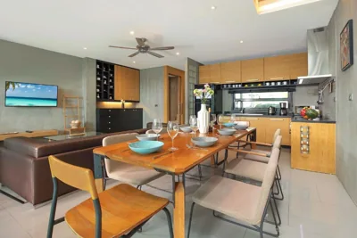 Private & Modern 4BR Pool Villa Otero, 3 Levels of Comfort with Greenery Views, Kamala – 사진 14